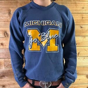 Navy vintage 80s Michigan wolverines crewneck sweatshirt